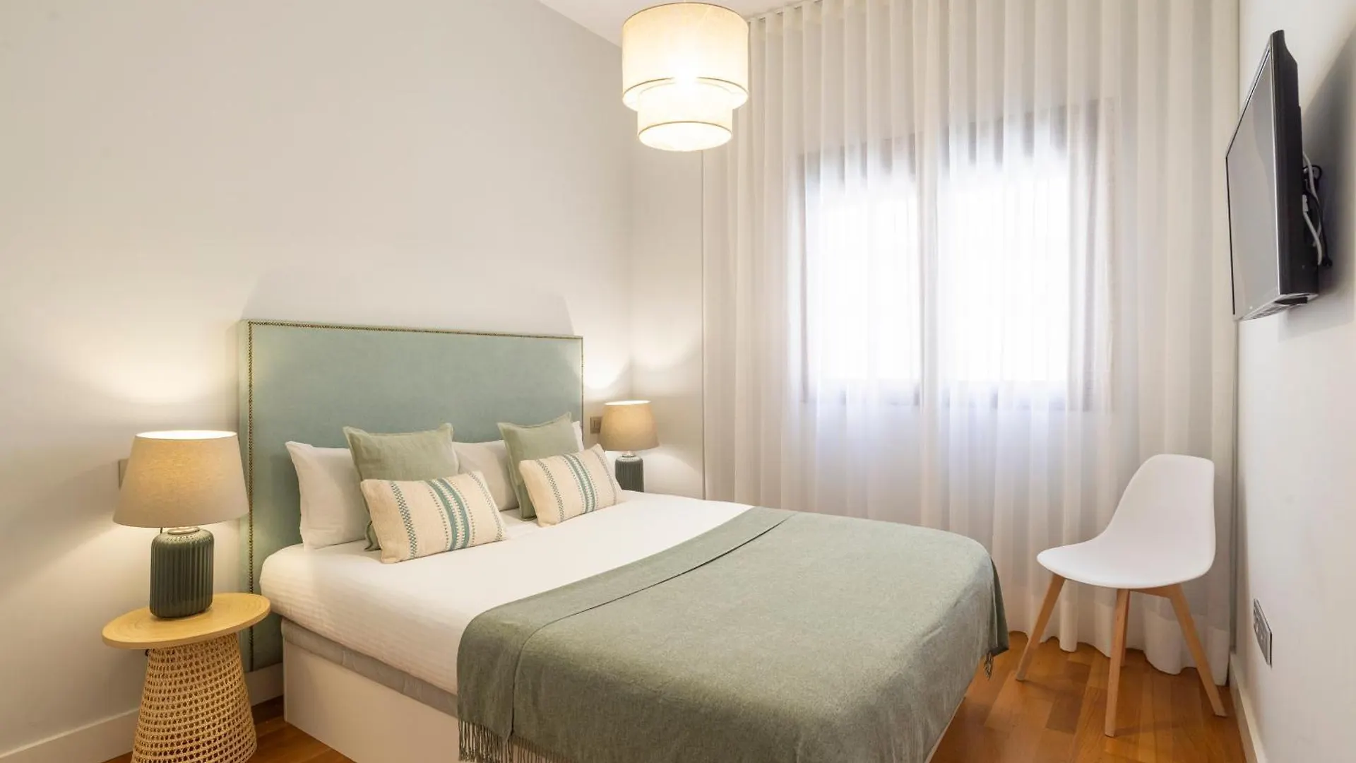 Souviron & Old Town By Ele Apartments Malaga Spain