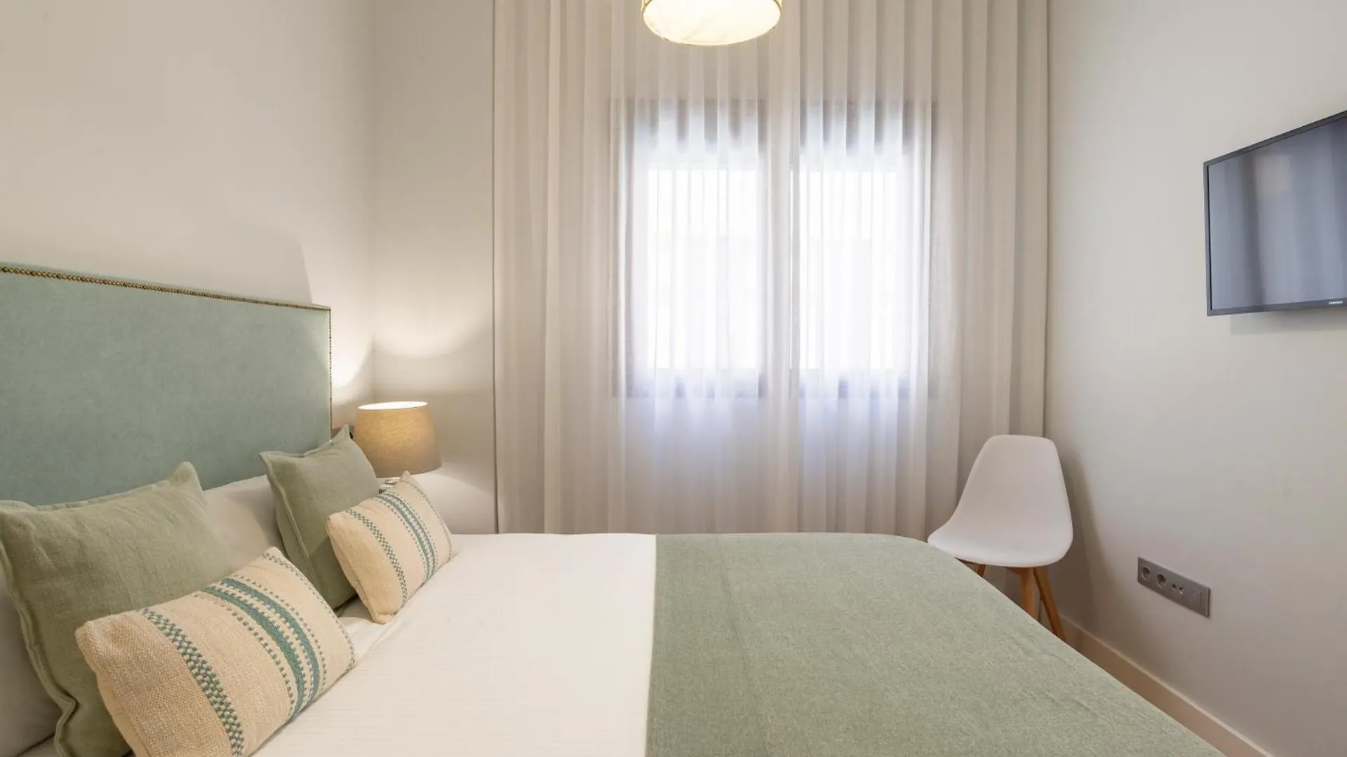 Souviron & Old Town By Ele Apartments Malaga
